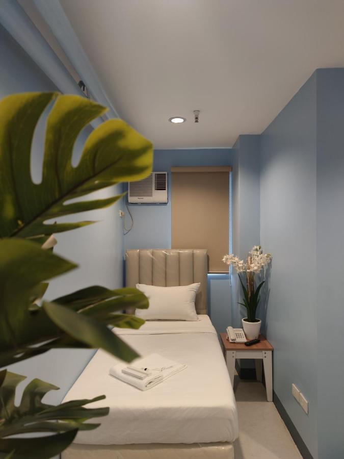 Glory Hotel Cubao Quezon City Exterior photo